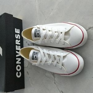 Converse Chuck Taylor Shoes (EUC)